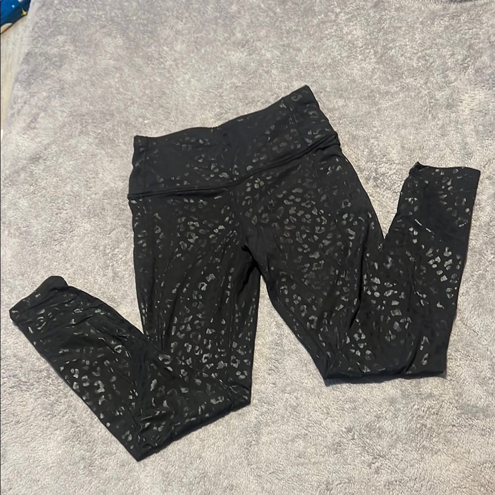 Black Leopard Print Leggings- small